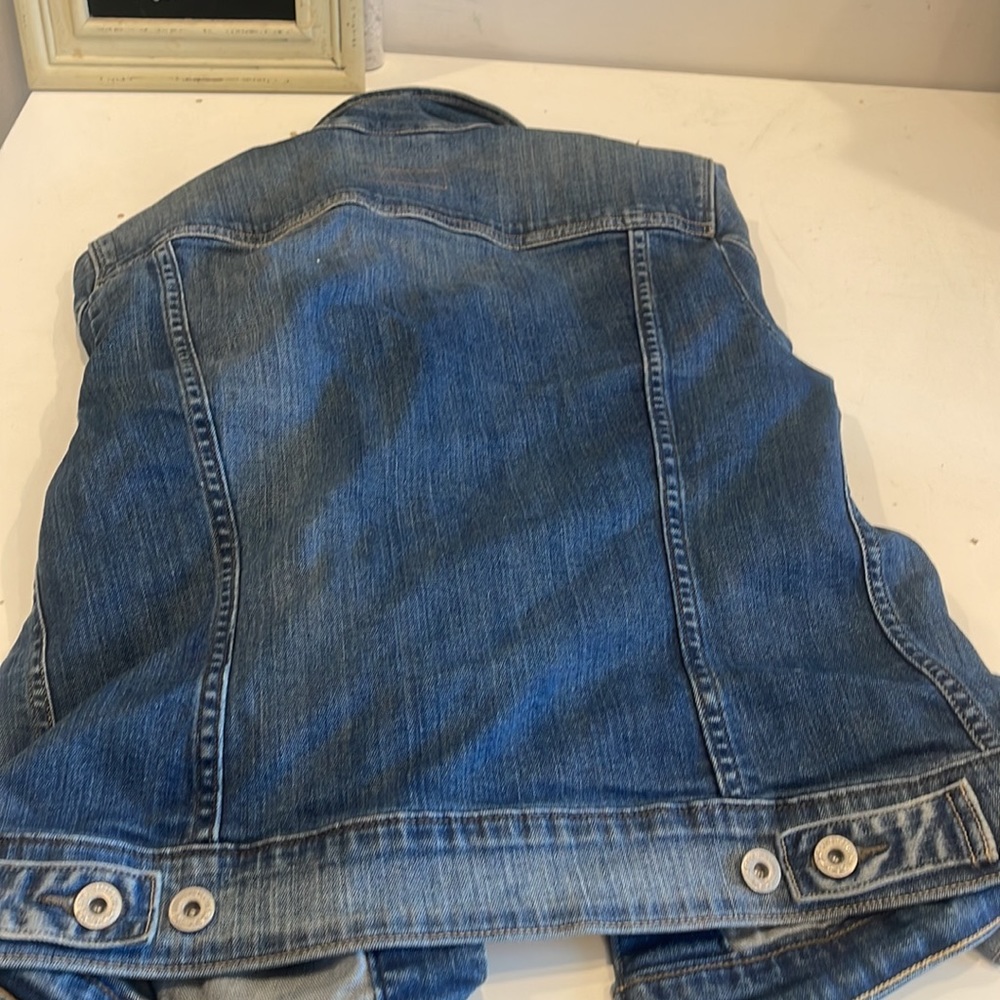 Levis Jean Jacket - Picture 3 of 3